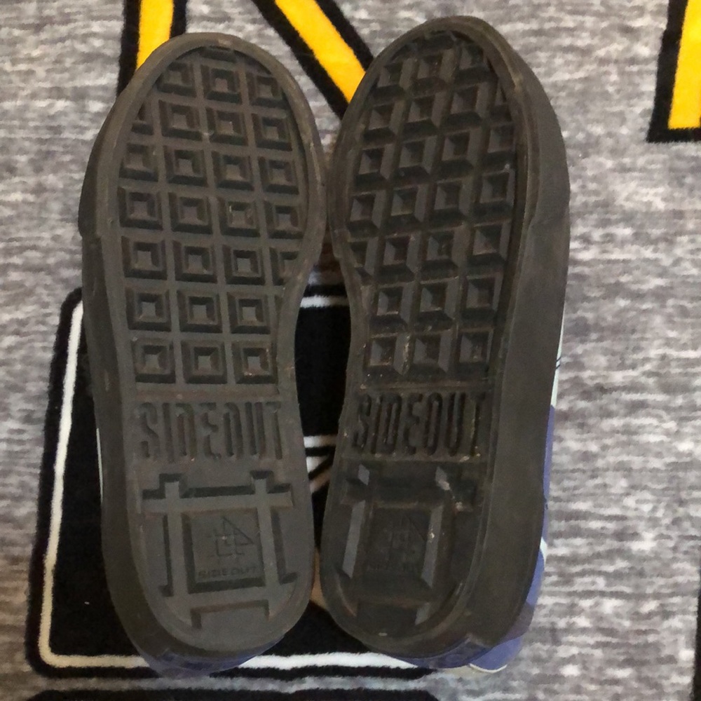 Volatile Platform Shoes. - Picture 2 of 5